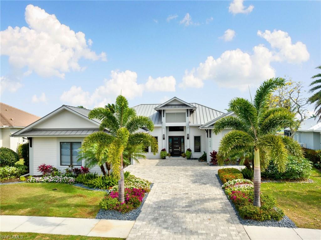 PARROT CAY - Residential