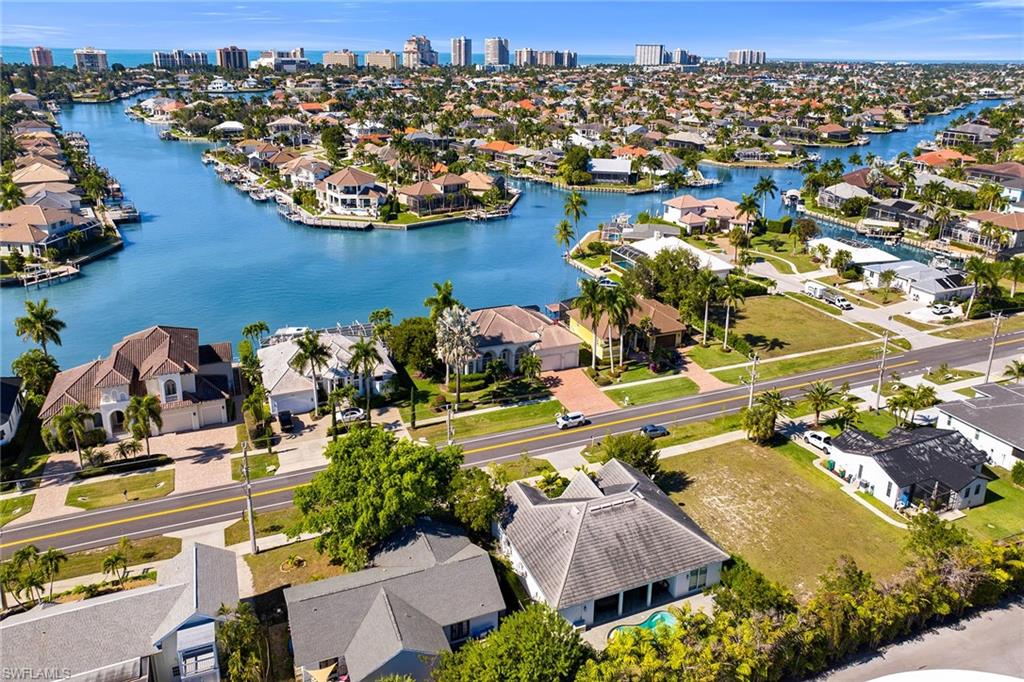 MARCO BEACH - Residential