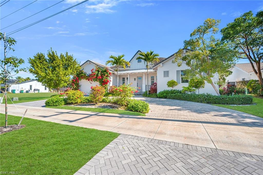 MARCO BEACH - Residential