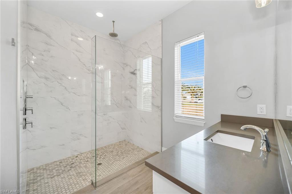 MARCO BEACH - Residential