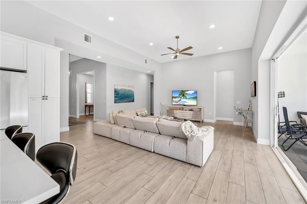 MARCO BEACH - Residential