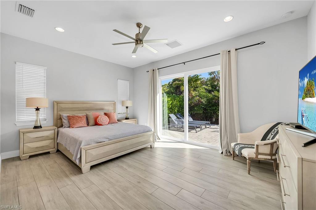 MARCO BEACH - Residential