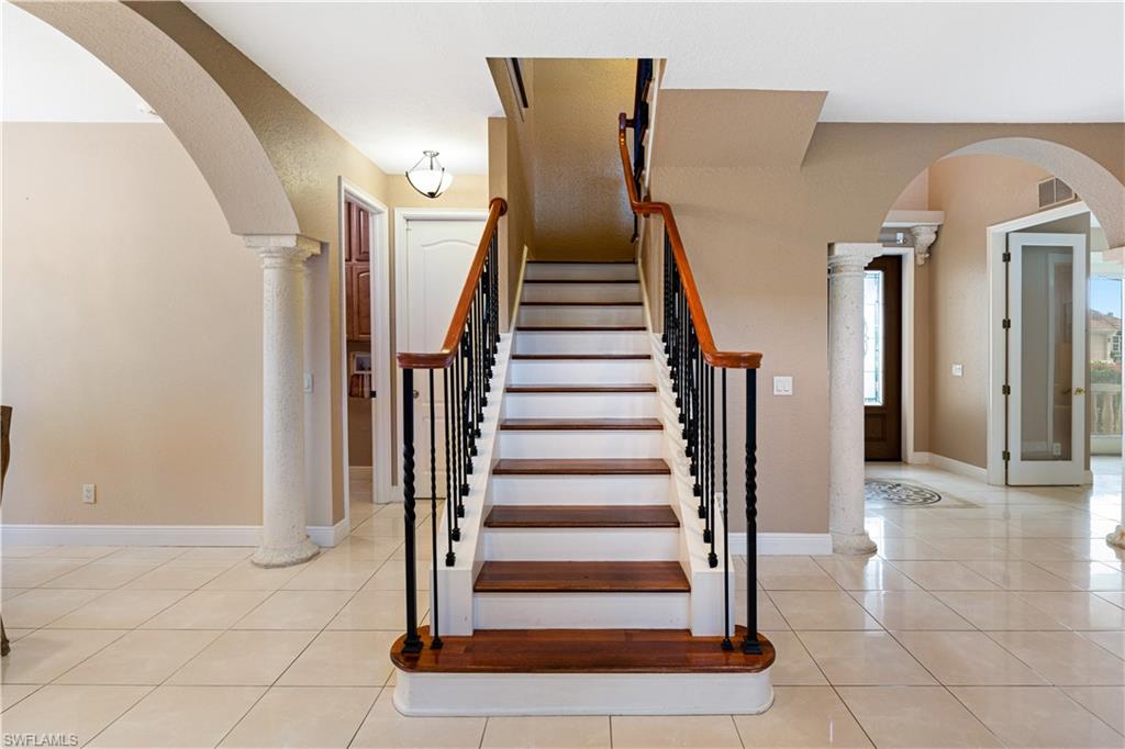 CAPE ROYAL - Residential