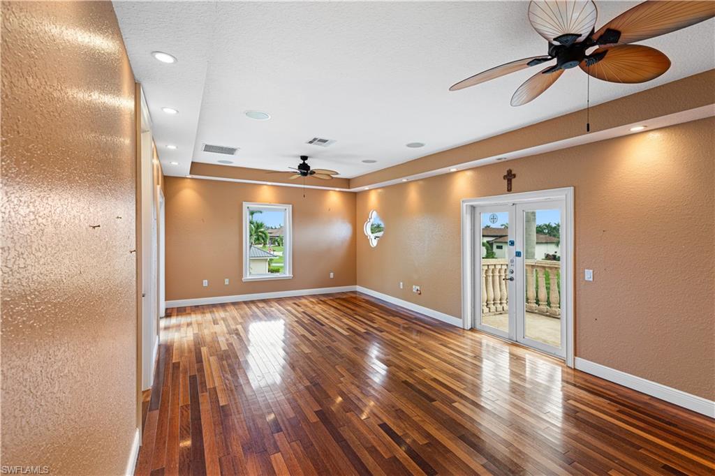 CAPE ROYAL - Residential