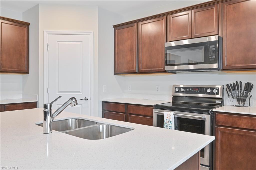 ENCLAVES AT EAGLE LANDING - Residential