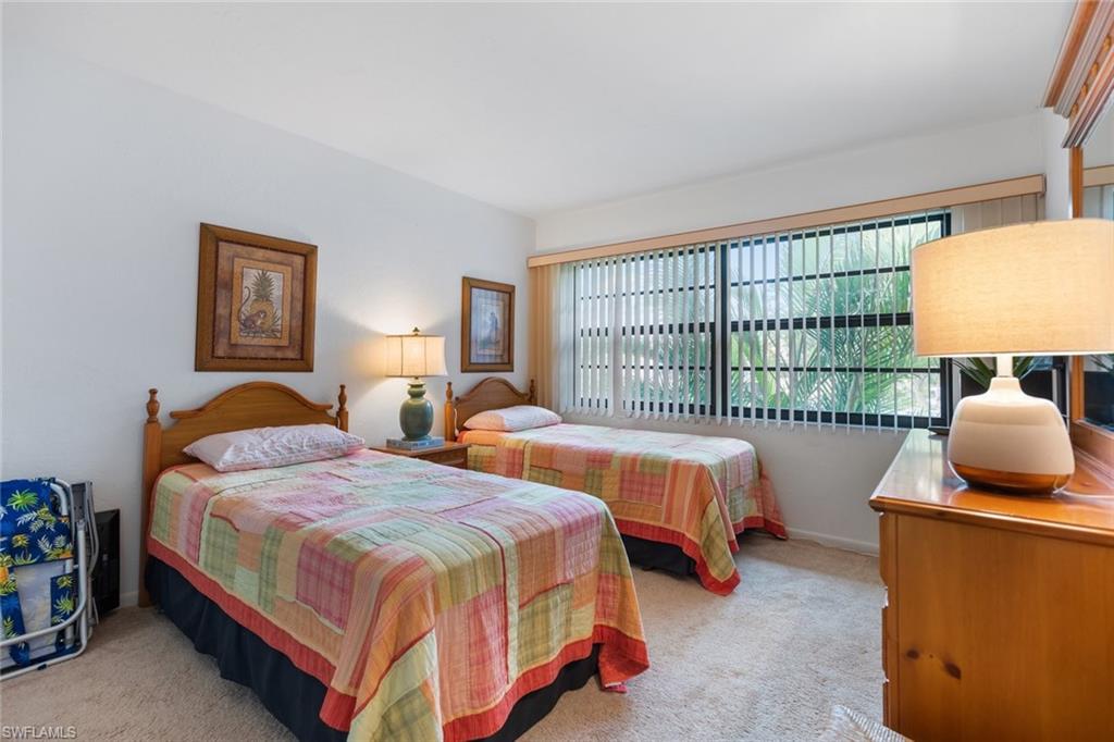 HAMPTONS AT KINGS LAKE - Residential