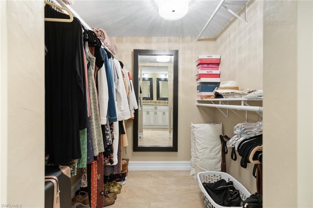 HAMPTONS AT KINGS LAKE - Residential