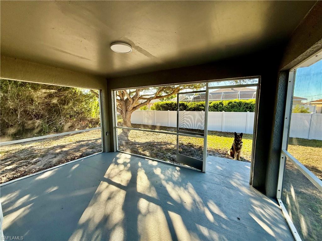 CAPE CORAL - Residential