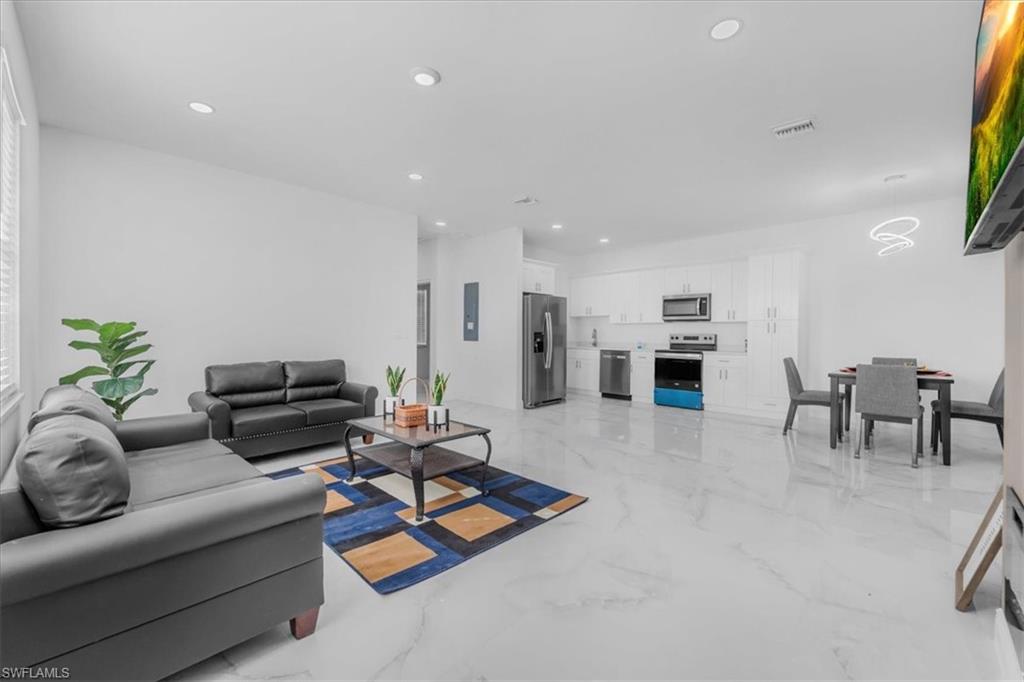 LEHIGH ACRES - Residential