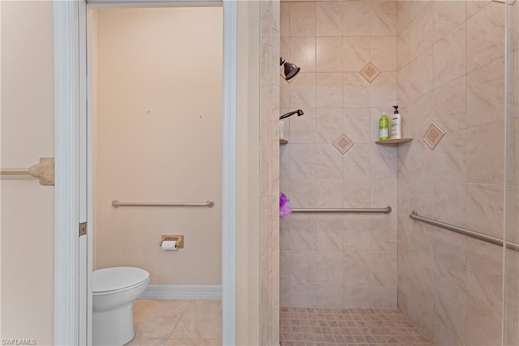 MIRROR LAKES - Residential