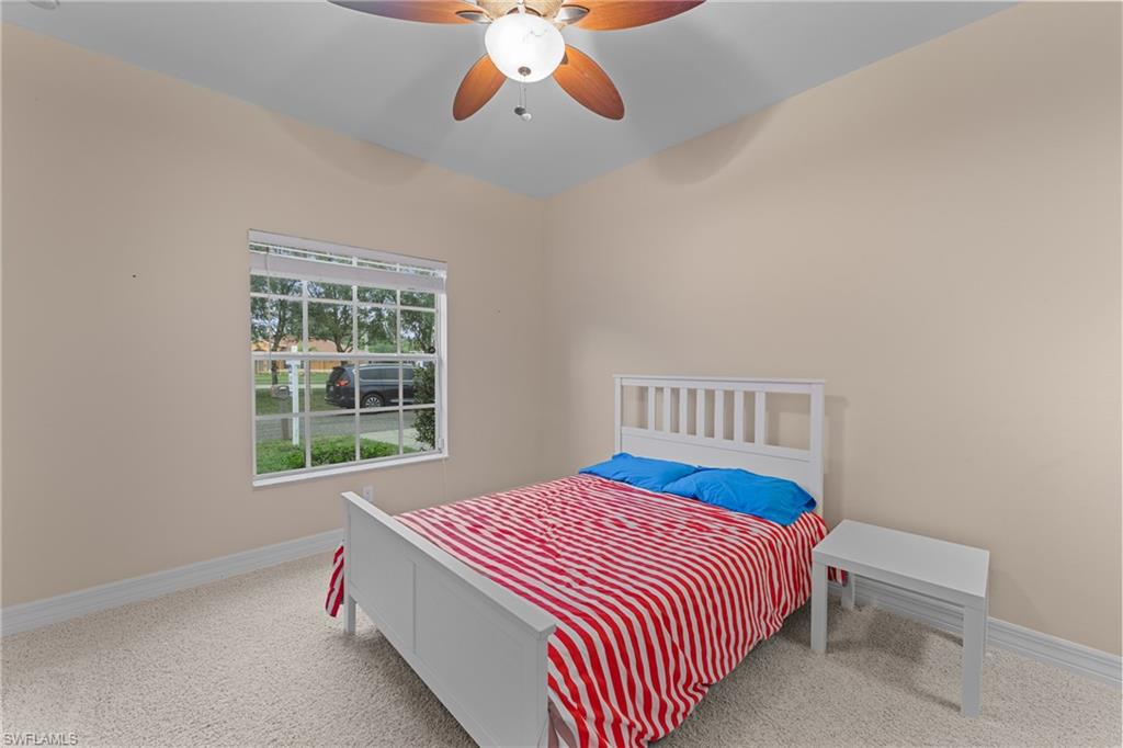 MIRROR LAKES - Residential