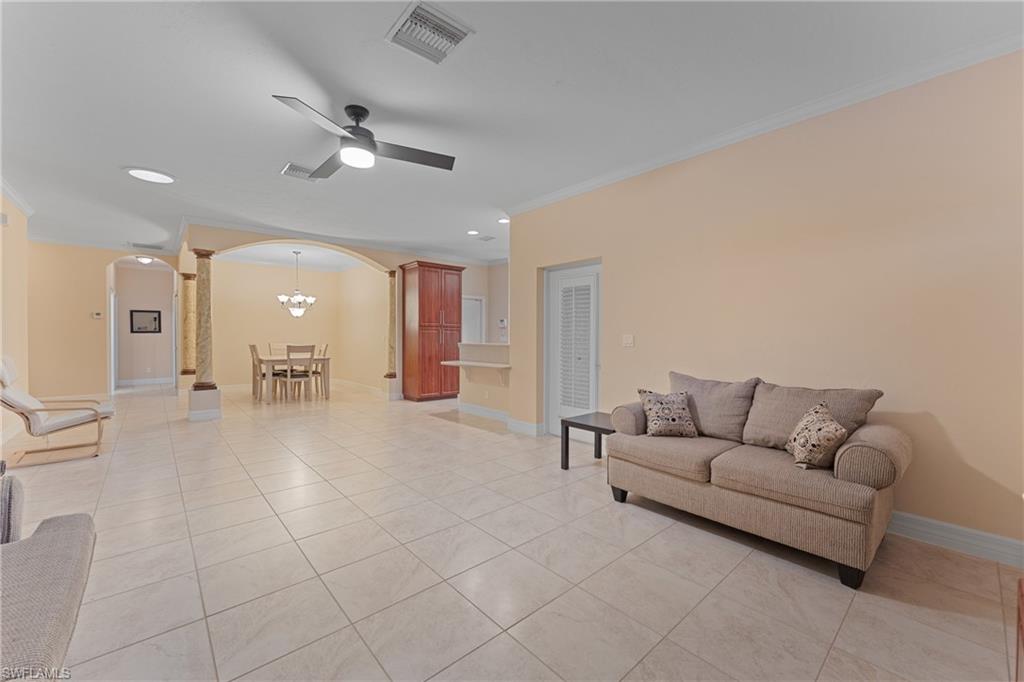 MIRROR LAKES - Residential