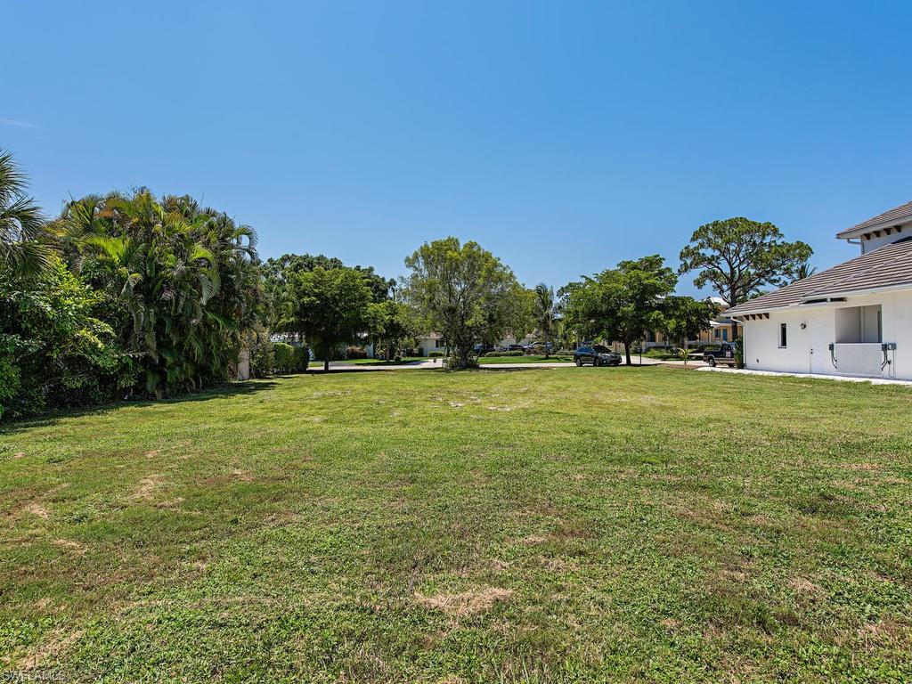 GOLF DRIVE ESTATES - Land