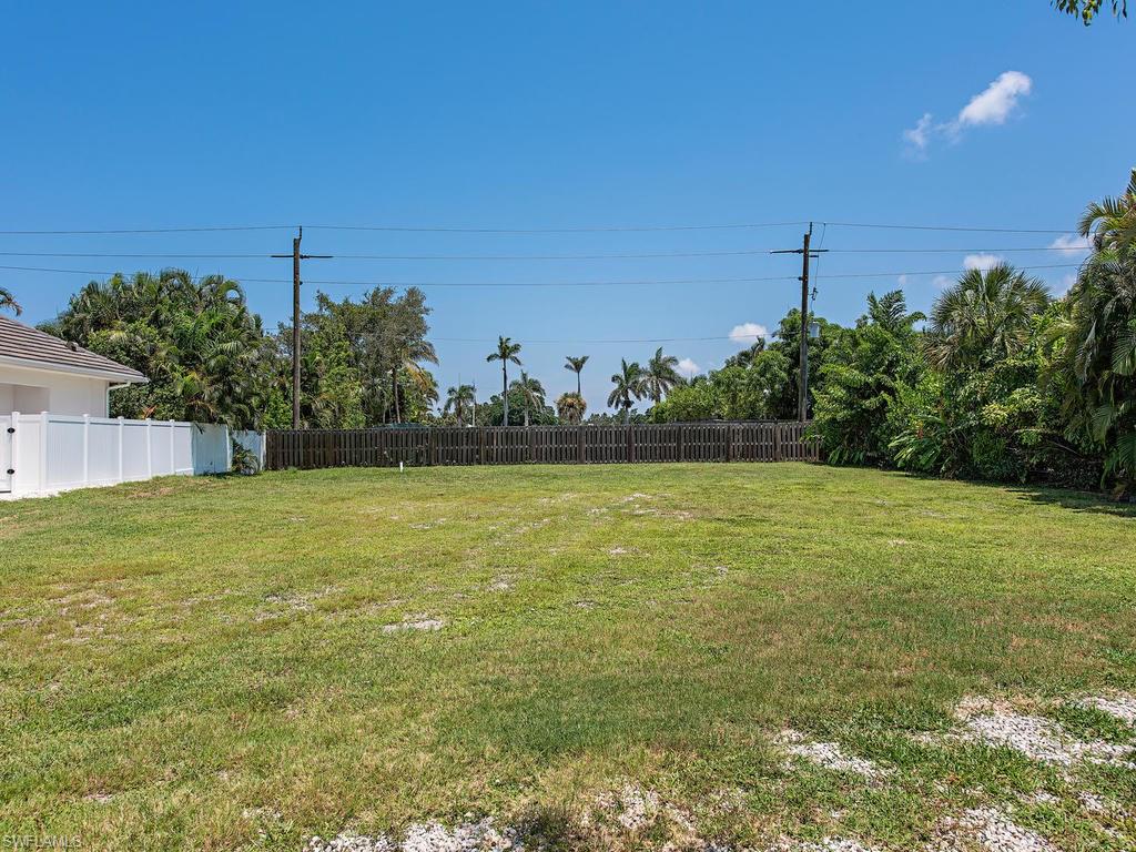 GOLF DRIVE ESTATES - Land