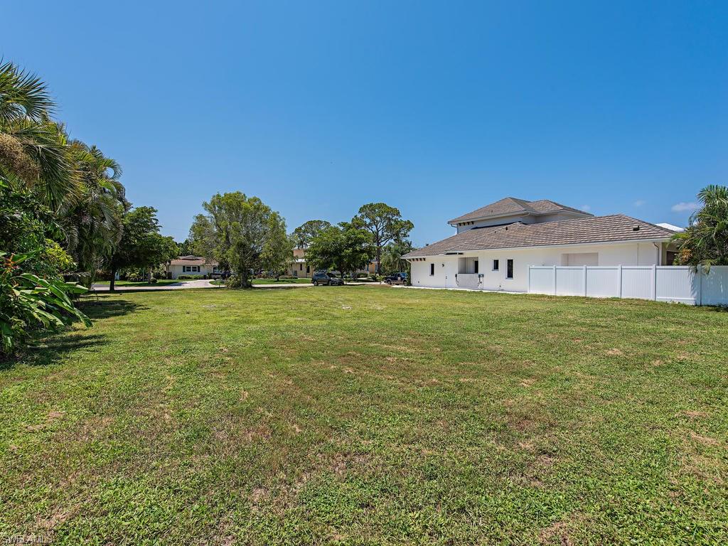 GOLF DRIVE ESTATES - Land