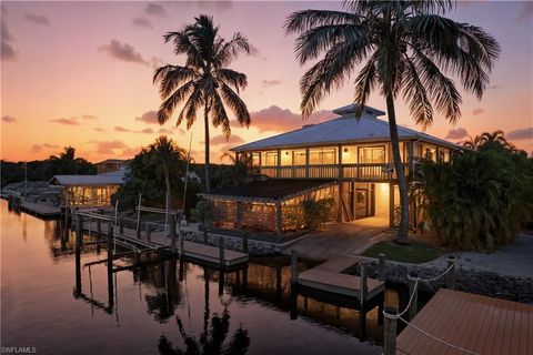 Photo of 27189 Gasparilla DR, BONITA SPRINGS, FL 34135 (MLS # 225076370)