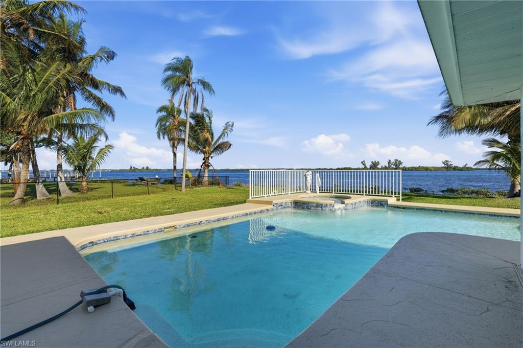 ALABAMA GROVE TERRACE - Residential