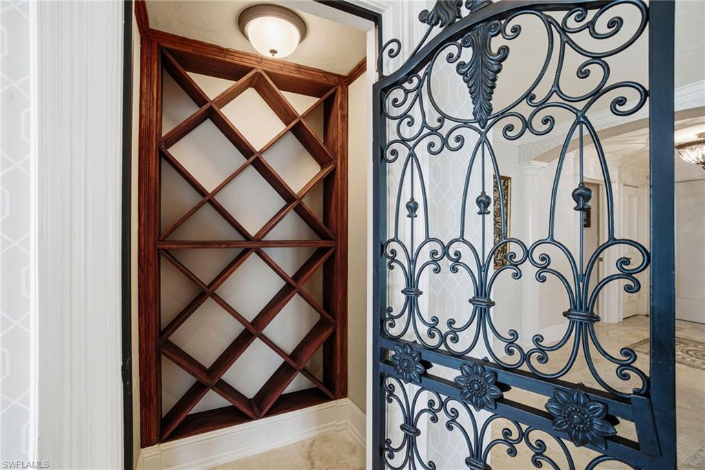 PARK PLAZA - Residential