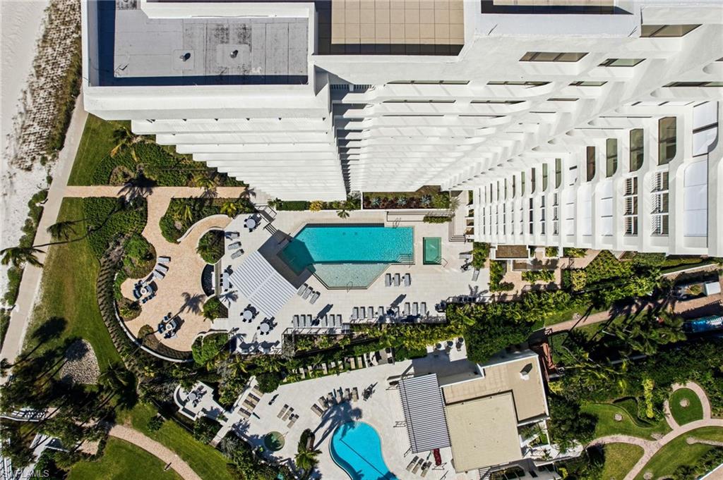 PARK PLAZA - Residential