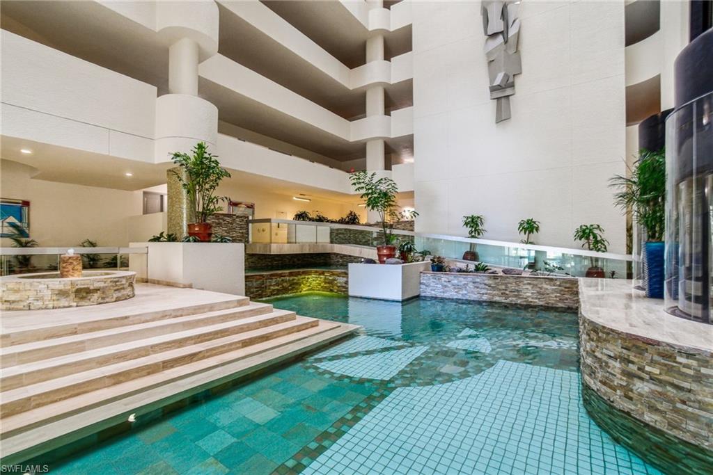 PARK PLAZA - Residential