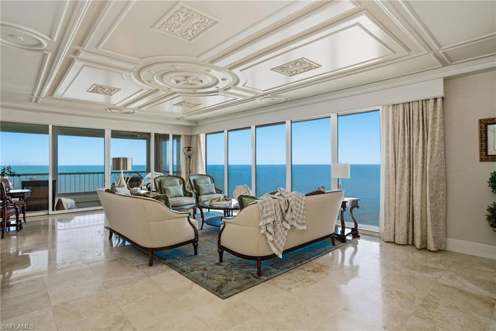 PARK PLAZA - Residential