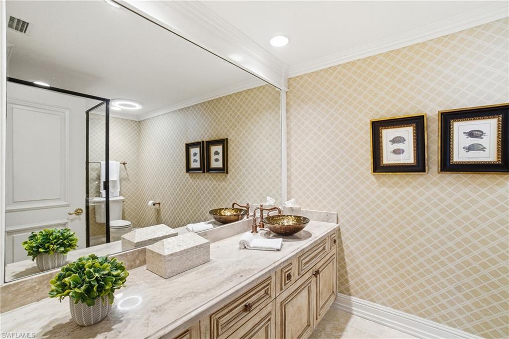 PARK PLAZA - Residential