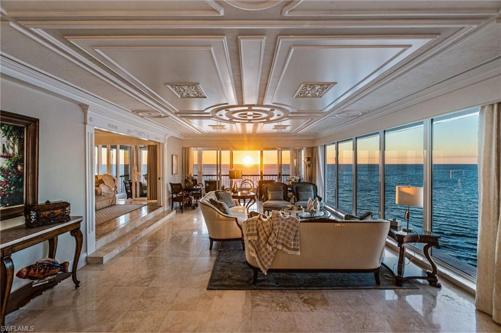 PARK PLAZA - Residential