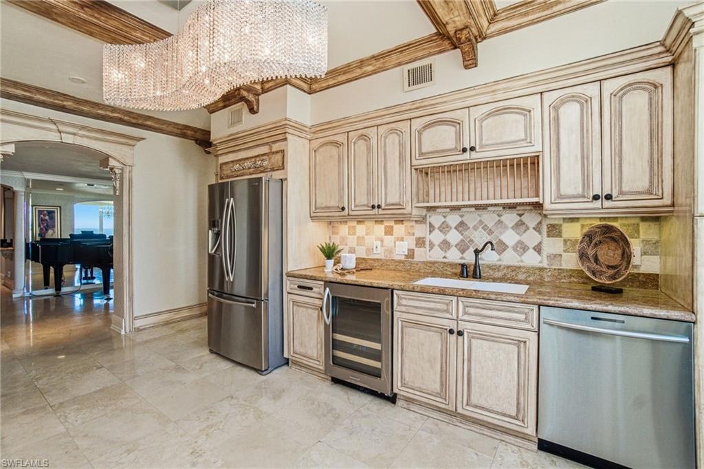 PARK PLAZA - Residential