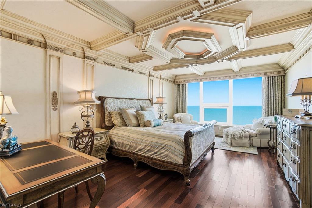 PARK PLAZA - Residential