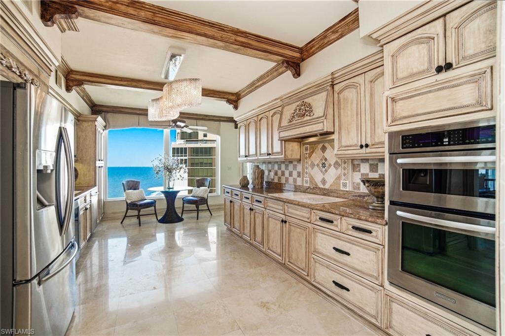 PARK PLAZA - Residential