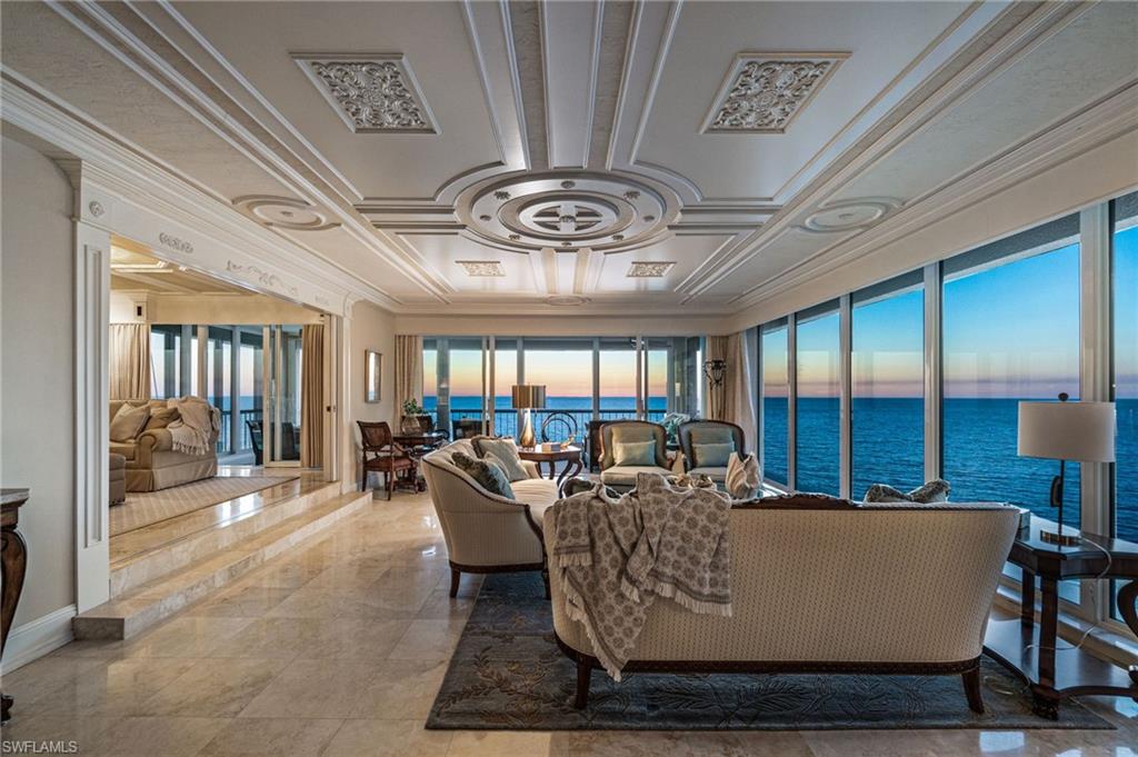 PARK PLAZA - Residential