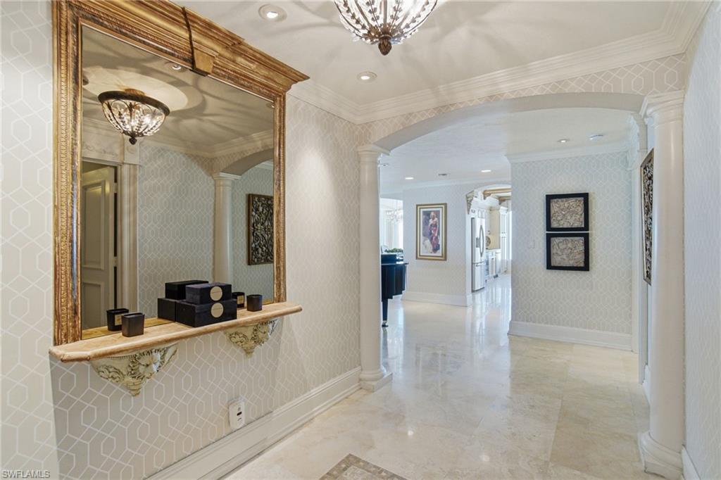 PARK PLAZA - Residential