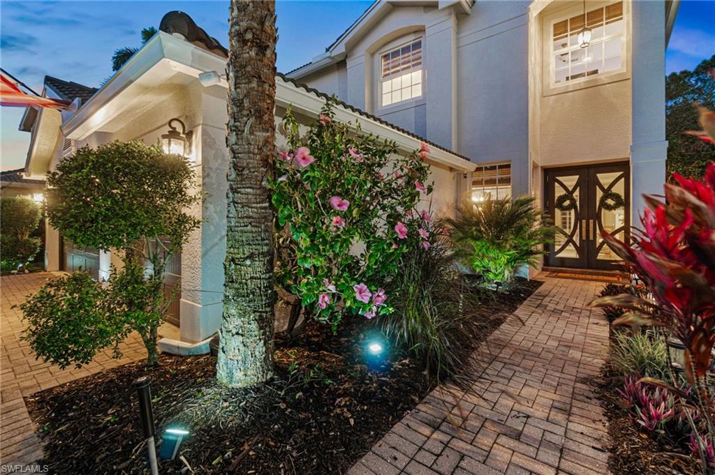 2338 Butterfly Palm DR