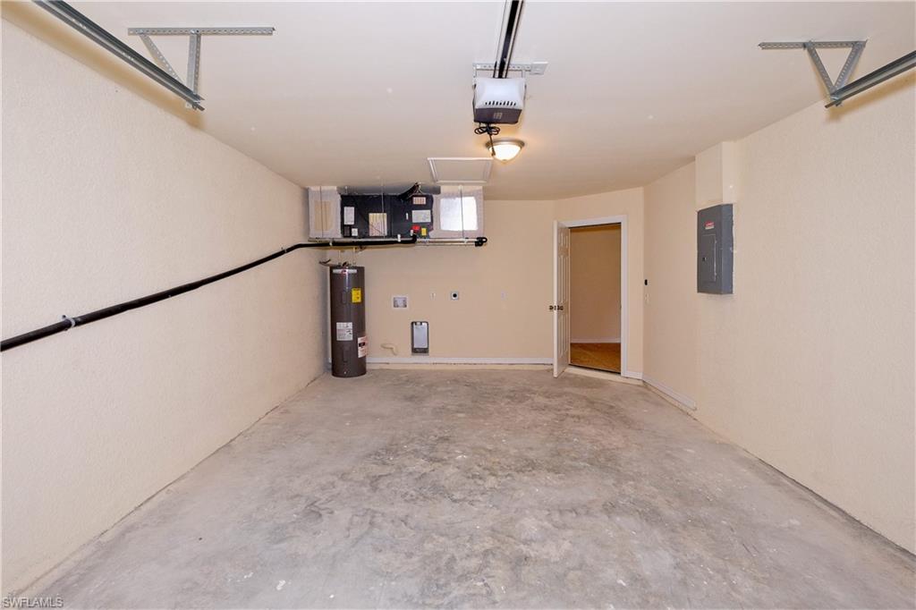 CAPE CORAL - Residential Lease