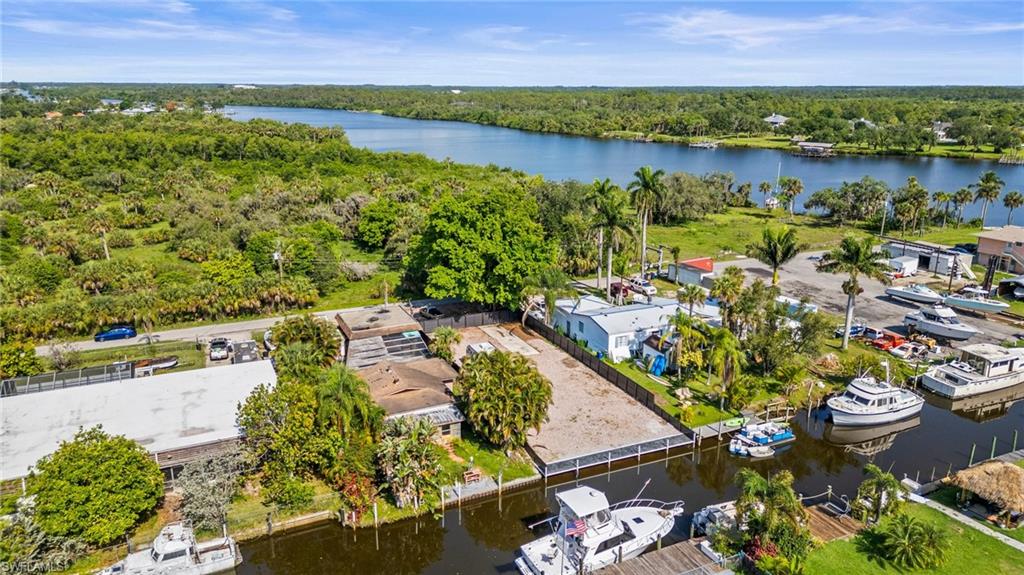 FORT MYERS SHORES - Land