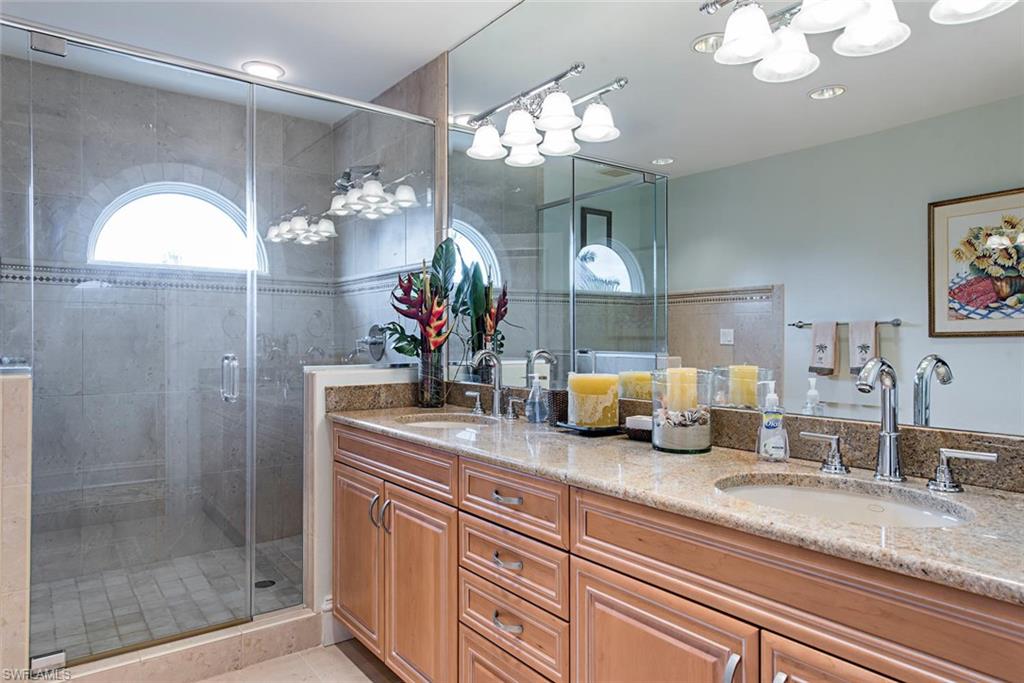 AQUALANE SHORES - Residential