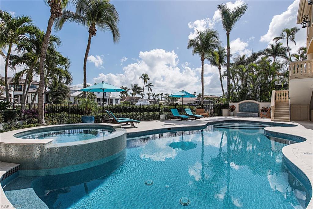 AQUALANE SHORES - Residential