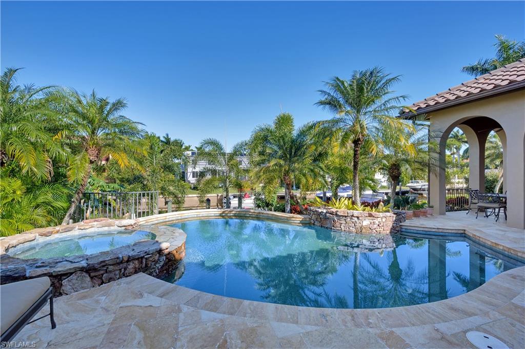 AQUALANE SHORES - Residential