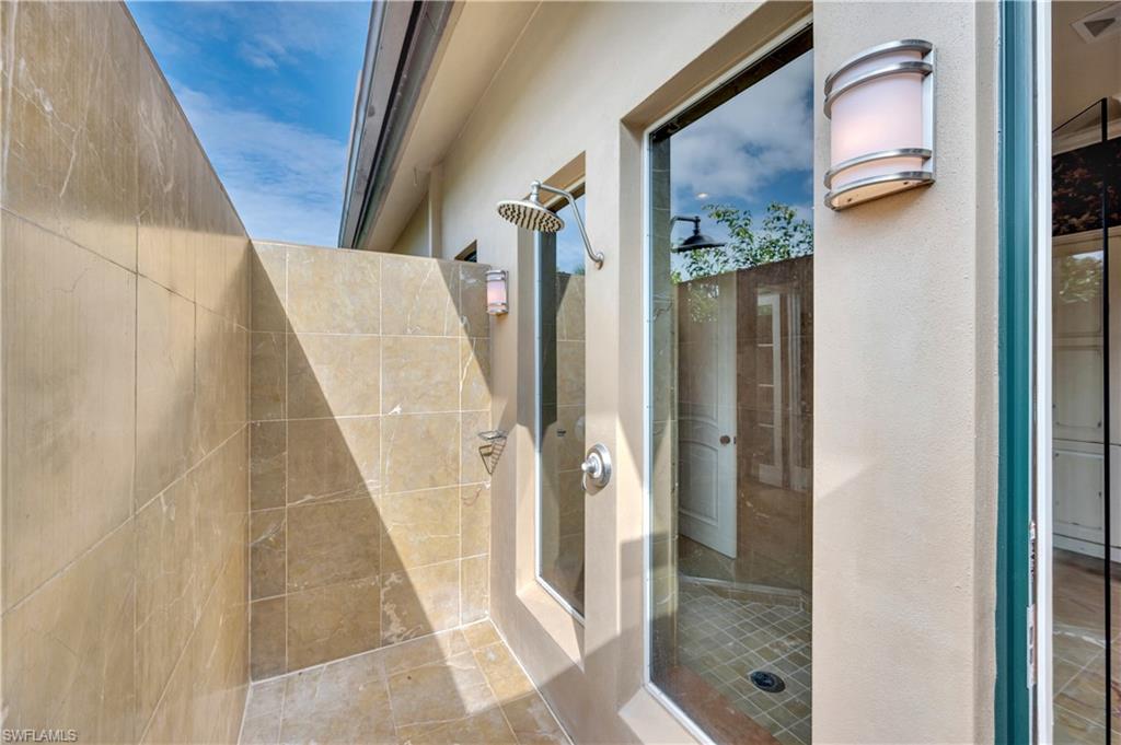 AQUALANE SHORES - Residential