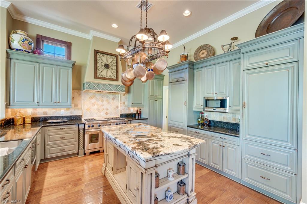 AQUALANE SHORES - Residential