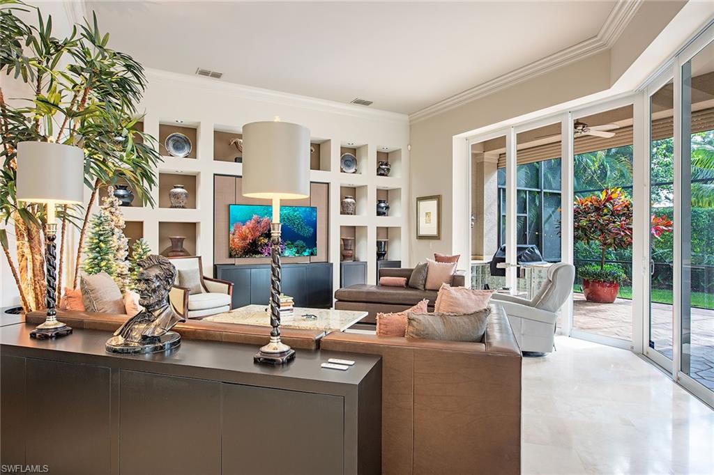 MOORINGS - Residential