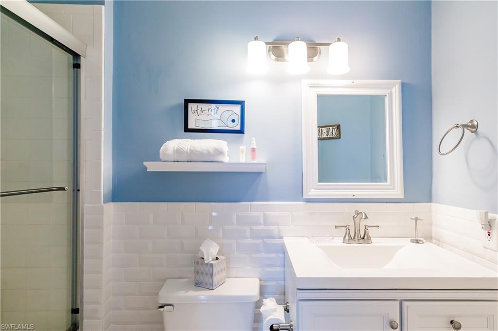 TWELVE OAKS - Residential