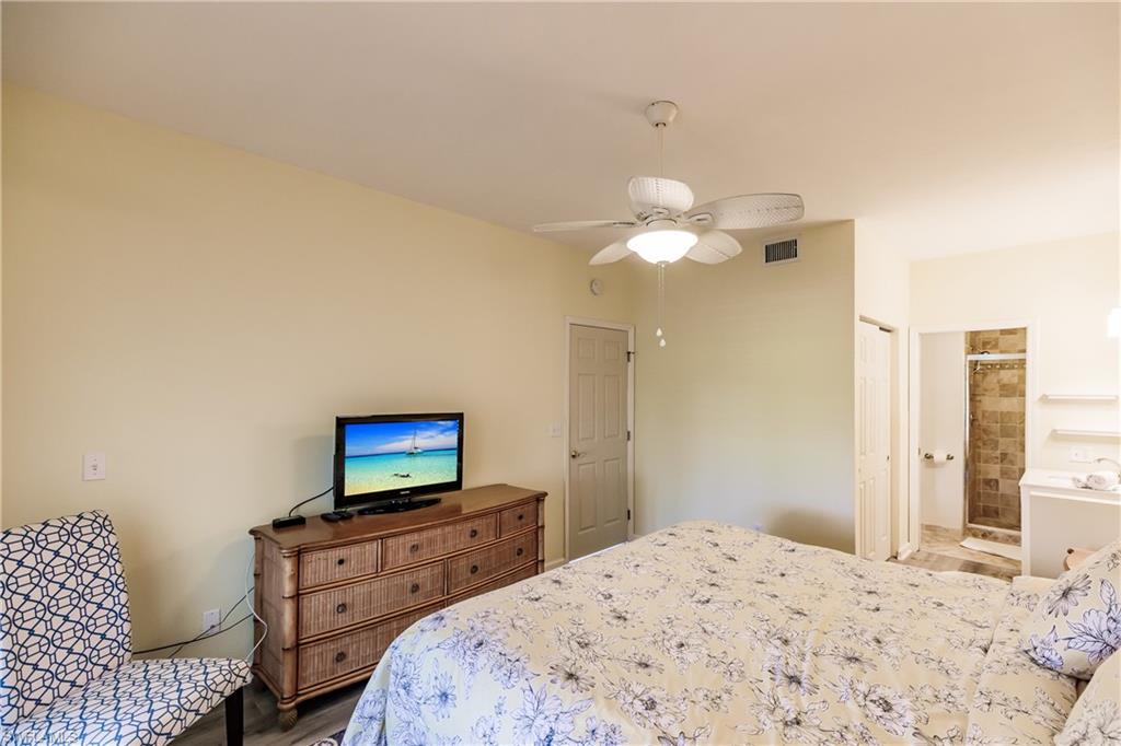 TWELVE OAKS - Residential