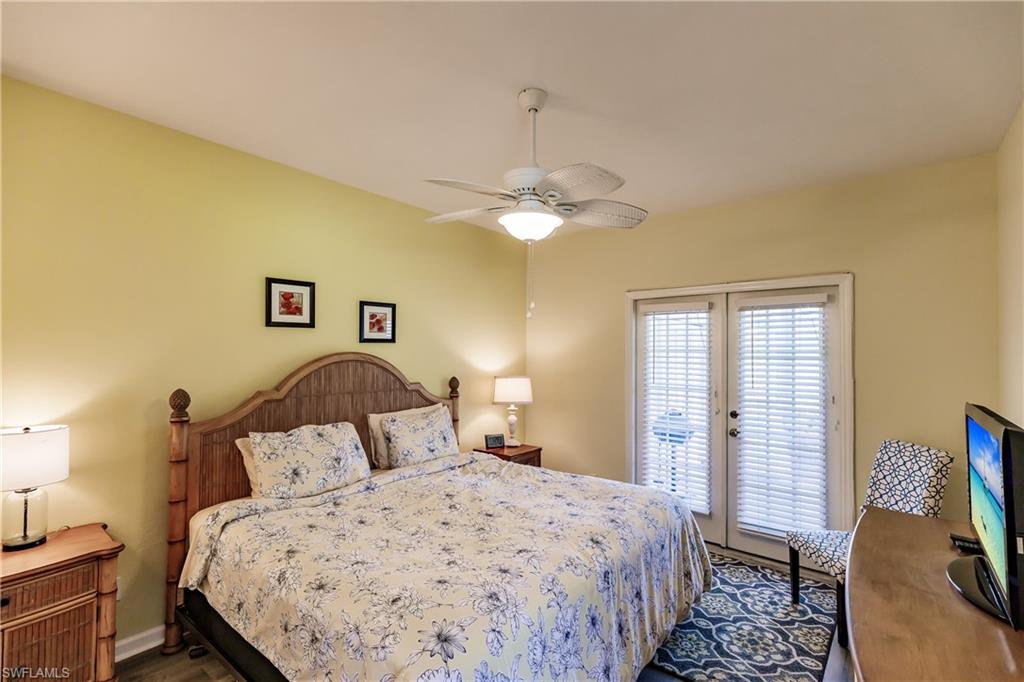 TWELVE OAKS - Residential