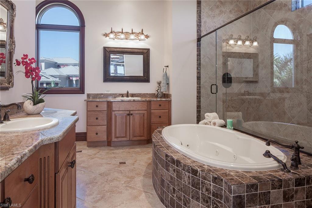 BAYFRONT GARDENS - Residential