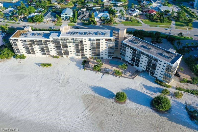 CARLOS POINTE - Residential