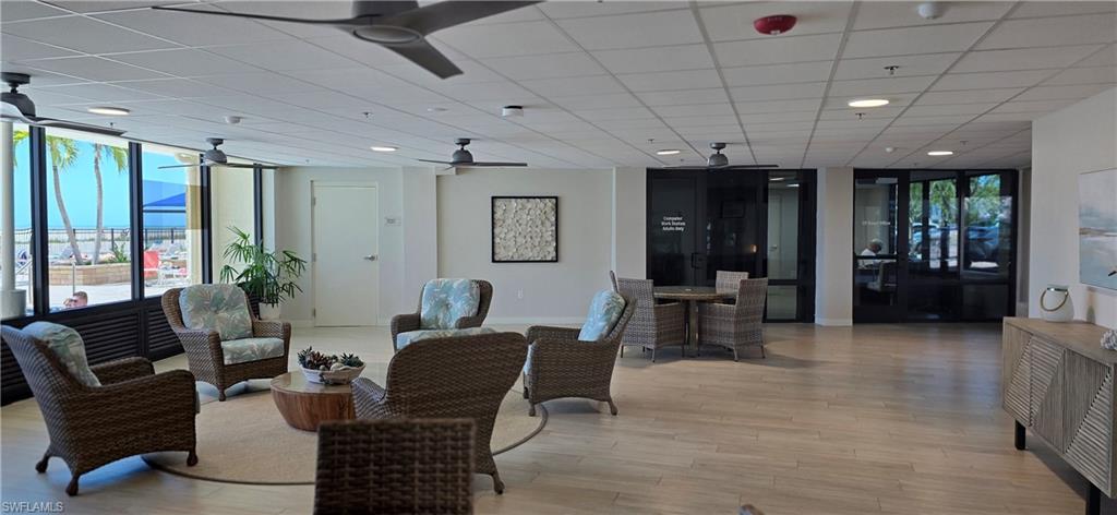 CARLOS POINTE - Residential