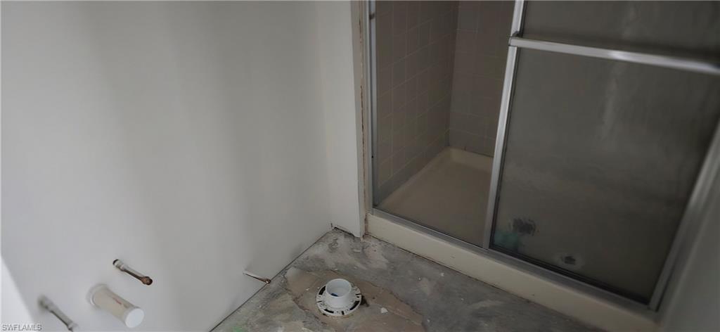 CARLOS POINTE - Residential