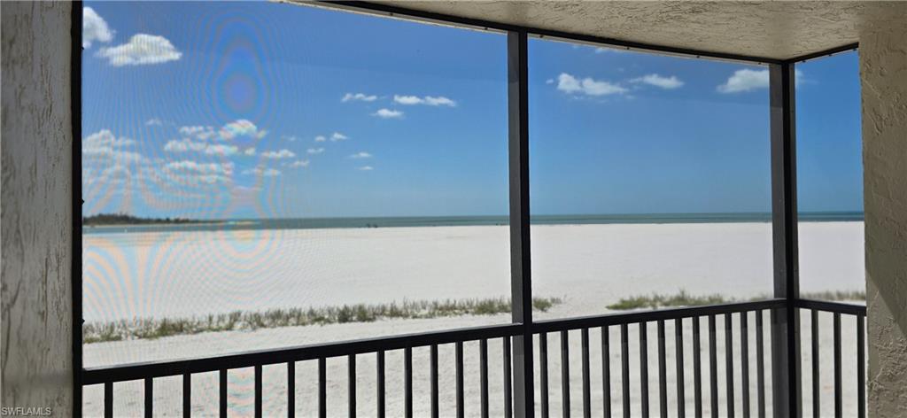 CARLOS POINTE - Residential