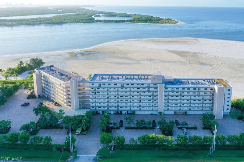 CARLOS POINTE - Residential